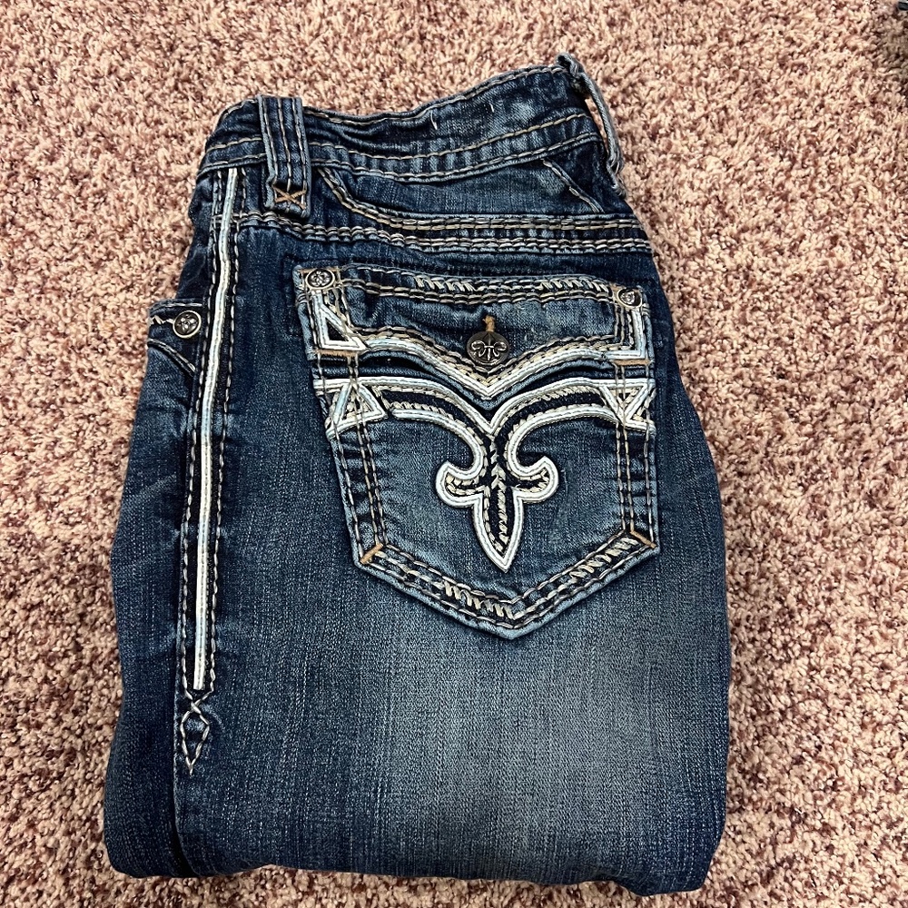 Men’s rock revival Zayit